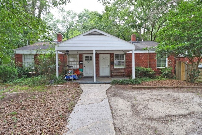 Primary Photo - 2BR 1BA duplex in Rosewood
