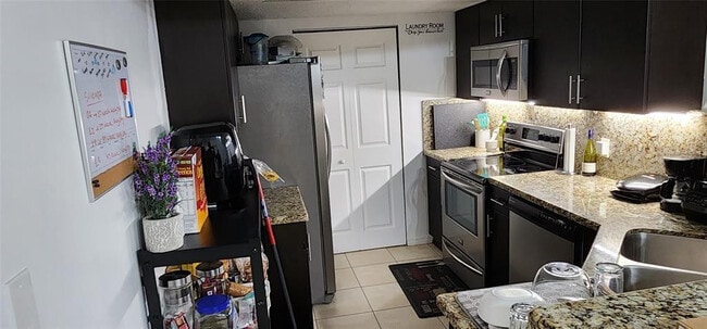 Building Photo - 5005 Wiles Rd