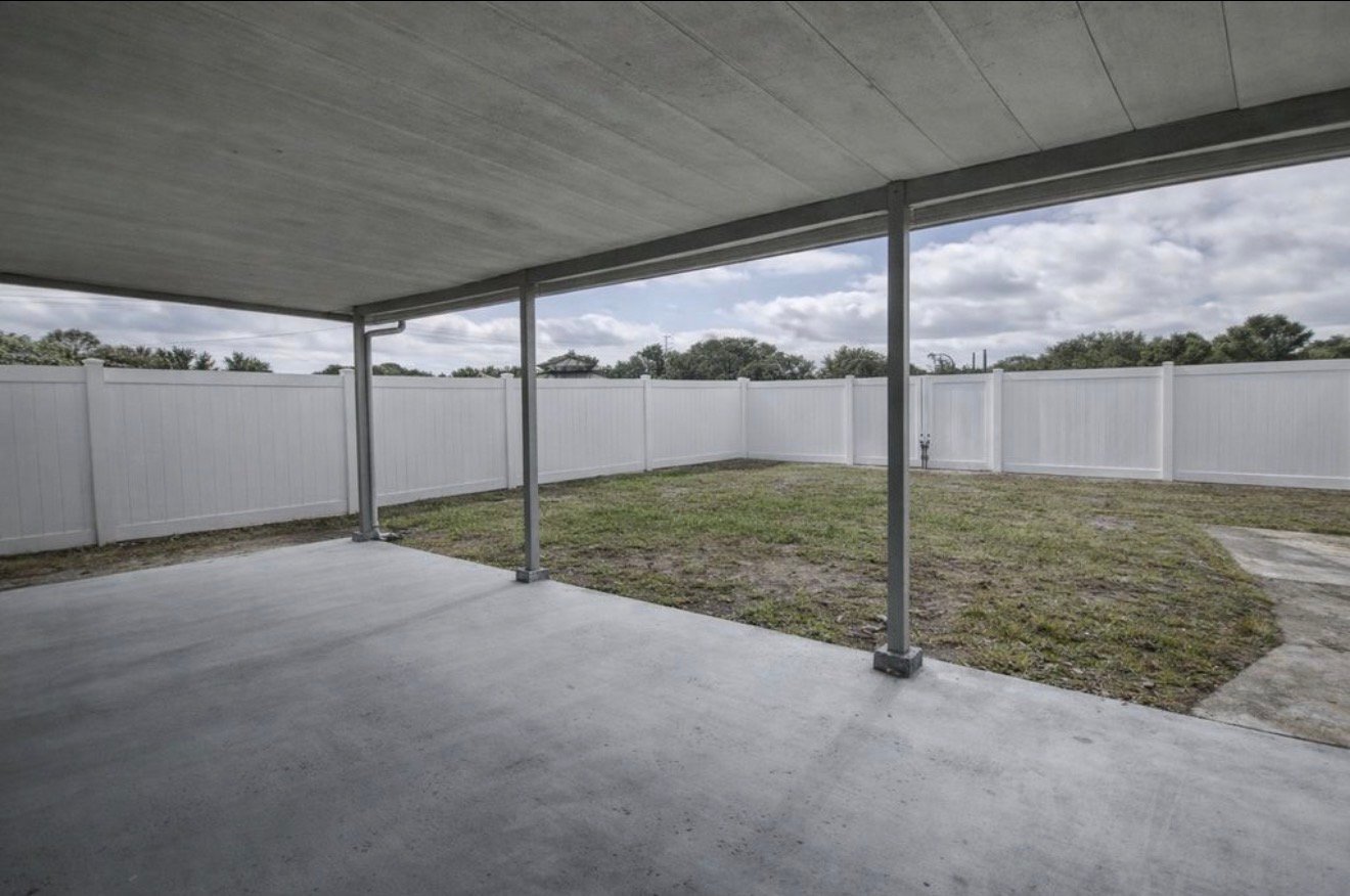 Building Photo - 6418 43rd Ave N