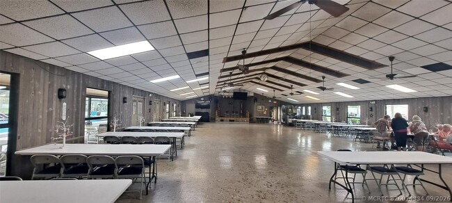 Building Photo - 5362 SE 65th Ave