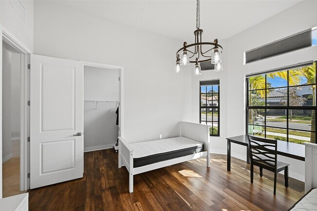 Building Photo - 7818 Rowan Terrace