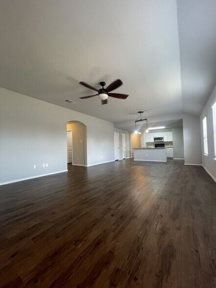 Building Photo - 1610 Sorghum Dr