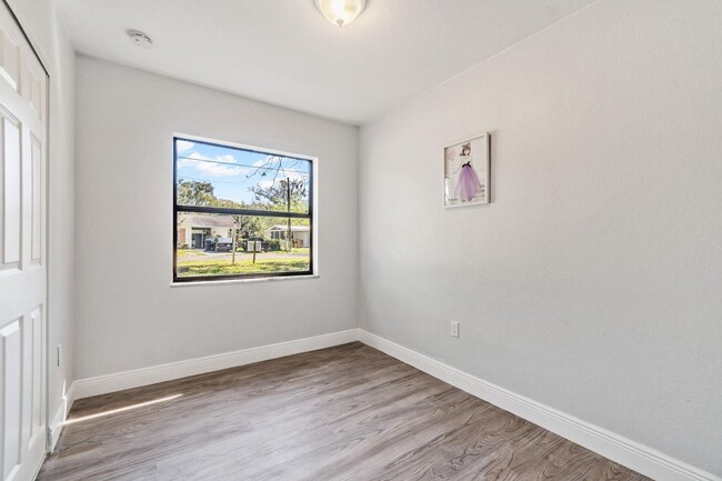 Building Photo - 3bed/3bath in Seminole Heights - completel...