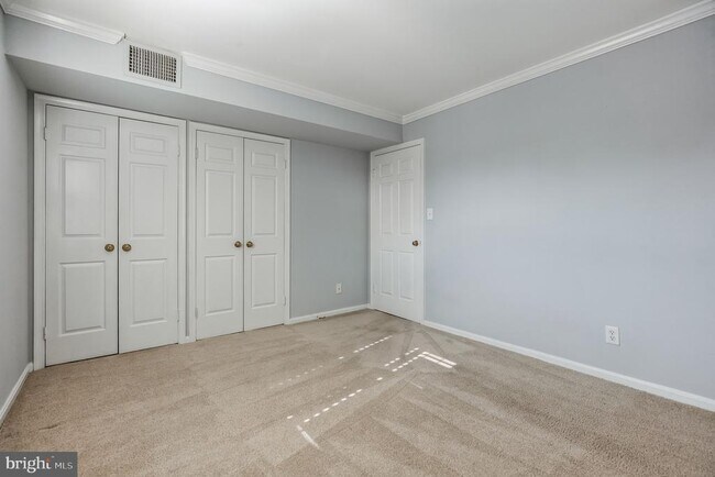 Building Photo - 513 Bashford Ln