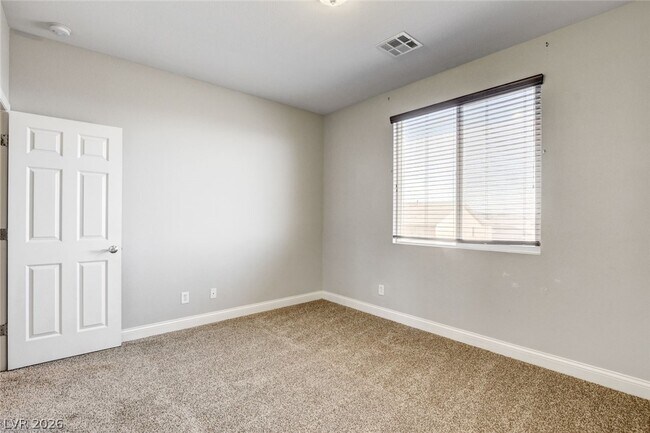 Building Photo - 7116 Boomer Beach St