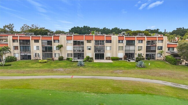 Building Photo - 4545 Luxemburg Ct