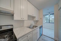 Building Photo - 515 N Armistead St