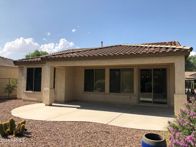 Building Photo - 12399 W Roberta Ln