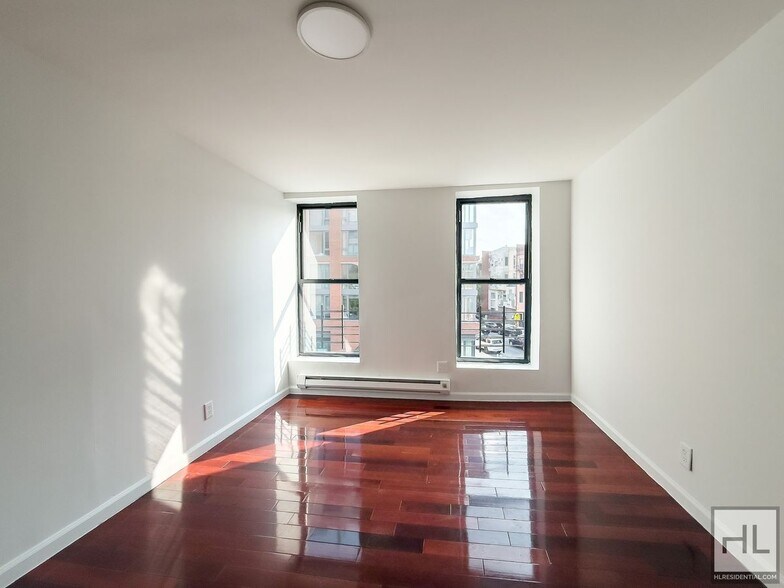 Building Photo - FULTON STREET / Available Now – No Fee! Sp...