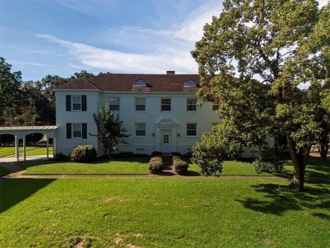 Building Photo - 214 Upham St