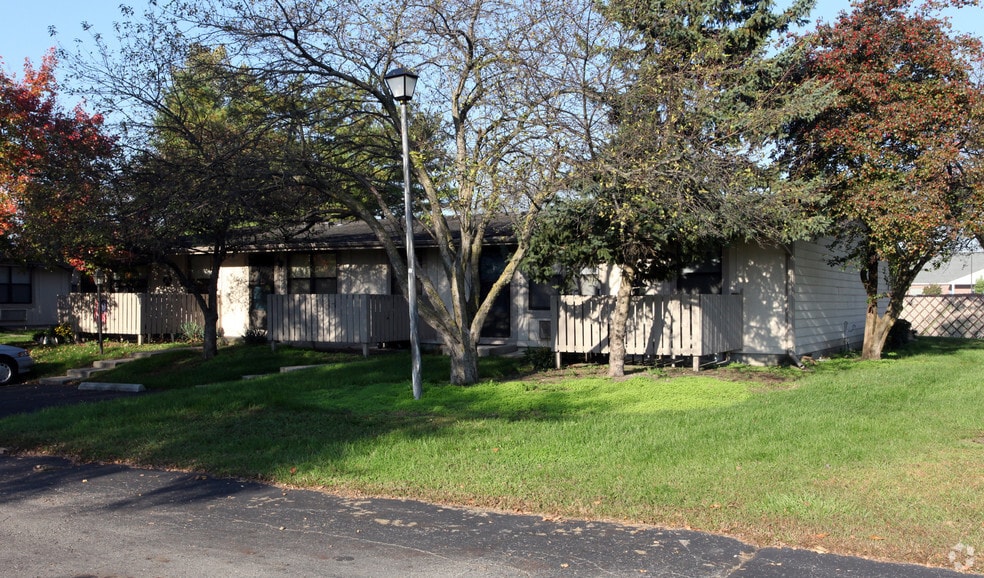 Willowood Apartments - Willowood