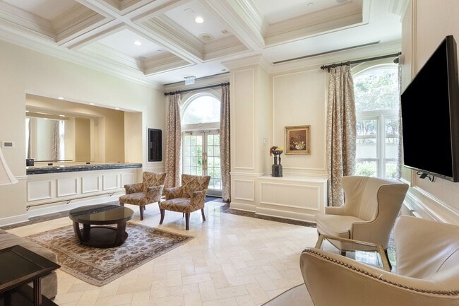 Building Photo - Beautiful 2bd/2ba Condo 1/2 Block from Piedmont Park and 17th Floor View!!