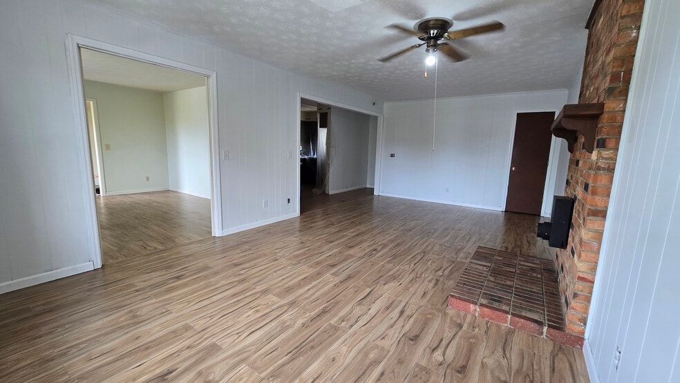 Living room view of sitting room and open kitchen view - 790 Vine St