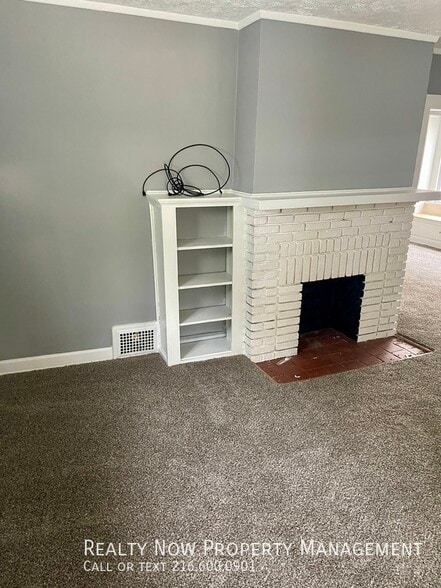 Building Photo - 3396 W 117th St