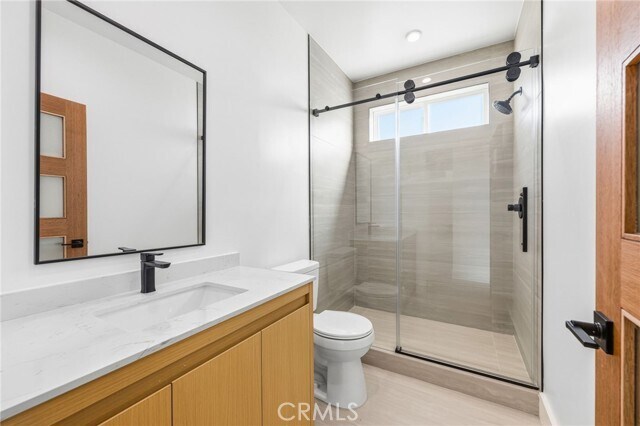 Building Photo - 6556 Balboa Blvd