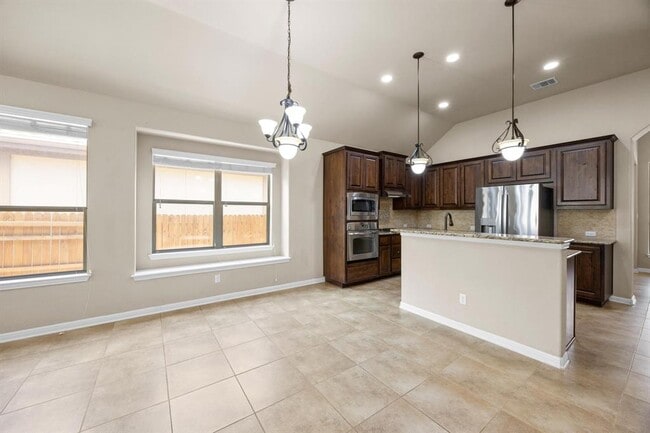 Building Photo - 14308 Senia Bend