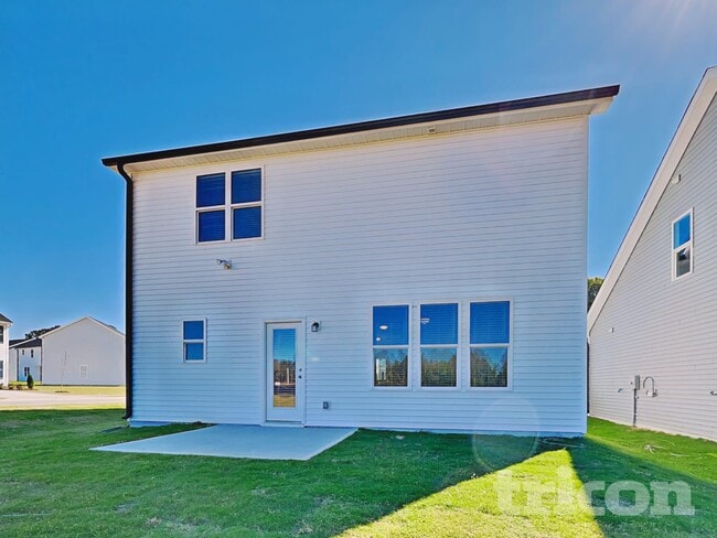 Building Photo - 110 Shore