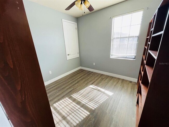 Building Photo - 10802 Willow Ridge Loop