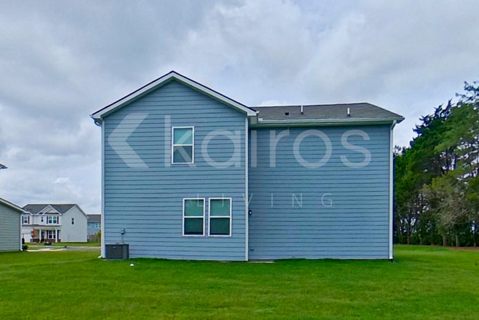 Building Photo - 308 Silver Maple Ln