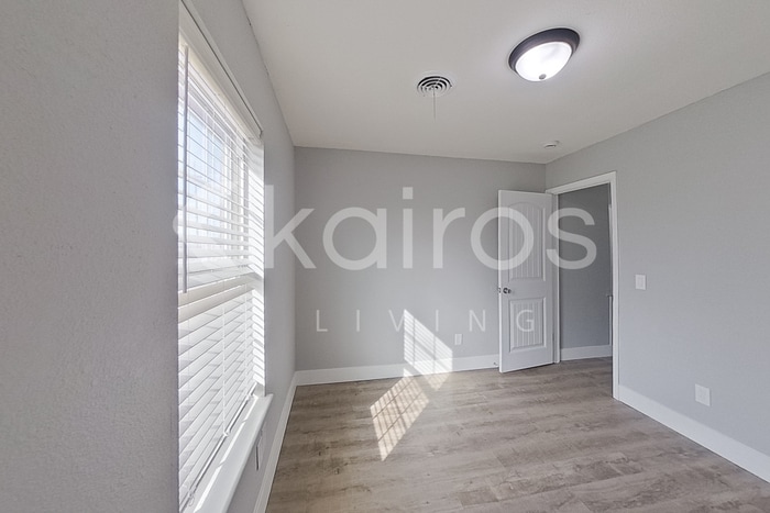 Building Photo - 2012 Ron Dr