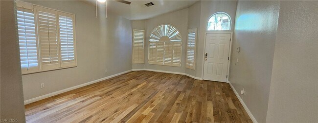 Building Photo - 3433 Round Valley Way
