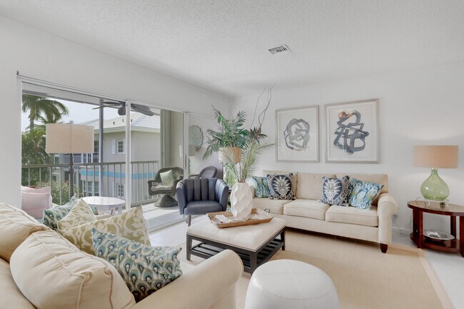 Building Photo - 75 Venetian Dr