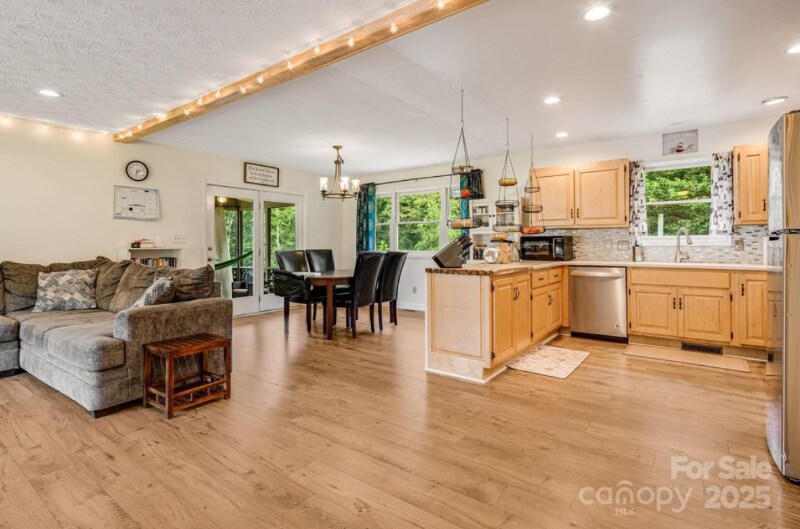 Building Photo - 4155 Turnpike Rd