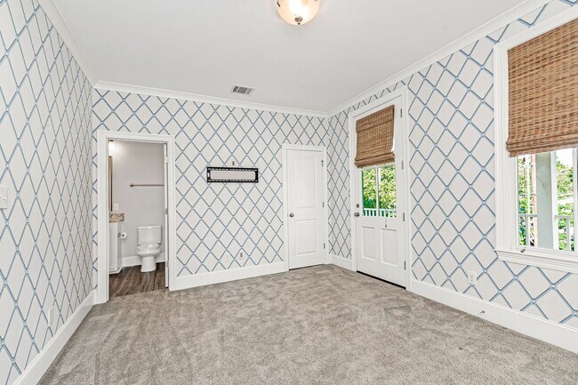 Building Photo - 3 Bedroom House In Rouzan| Community Pool