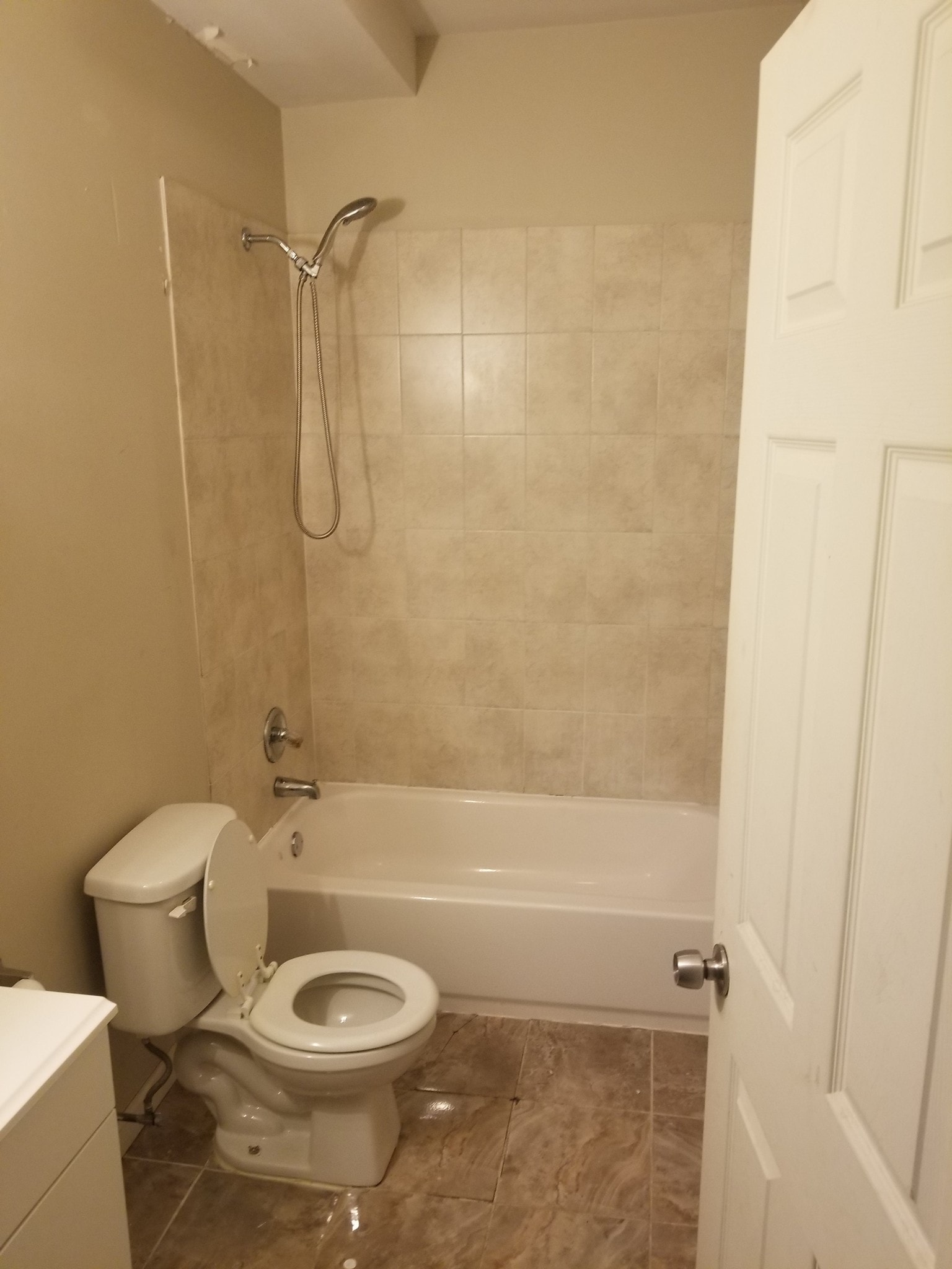 bathroom - 5201 Germantown Ave