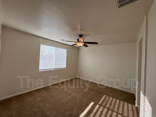 Building Photo - 1422 N PELAGO Ct