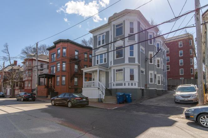 64 Grant St #1 Portland, ME 04101 - 64 Grant St