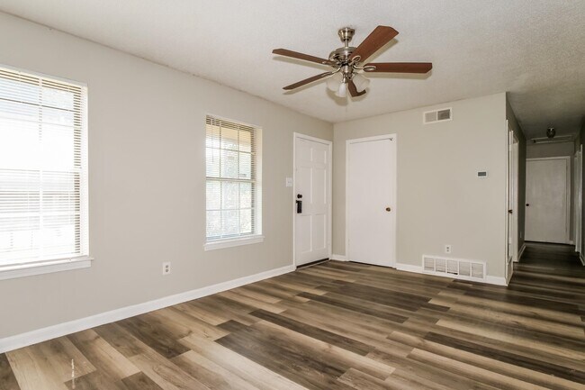 Building Photo - 5120 Breckenwood Dr