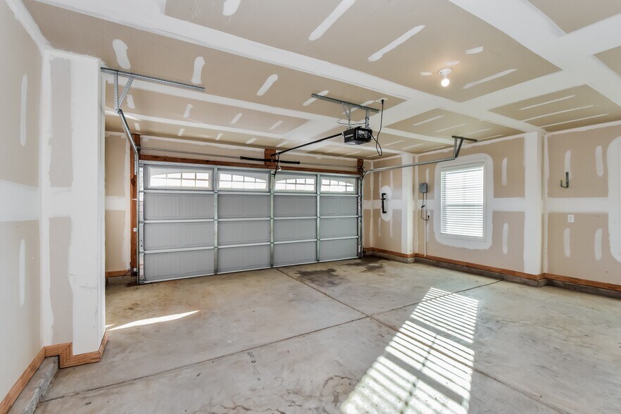 Building Photo - 166 Wahoo Cir