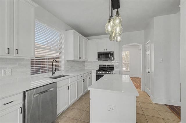 Building Photo - 6920 Willow Crest Dr