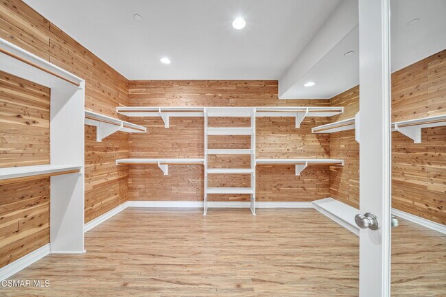 Building Photo - 765 Coral Ridge Ct