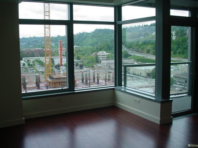 Building Photo - 3601 S River Pkwy