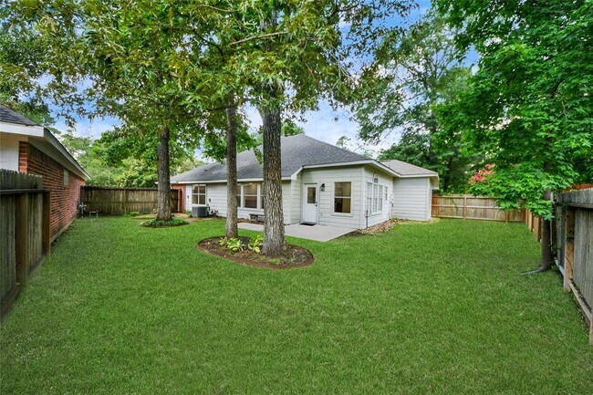 Building Photo - 38 Bayou Springs Ct