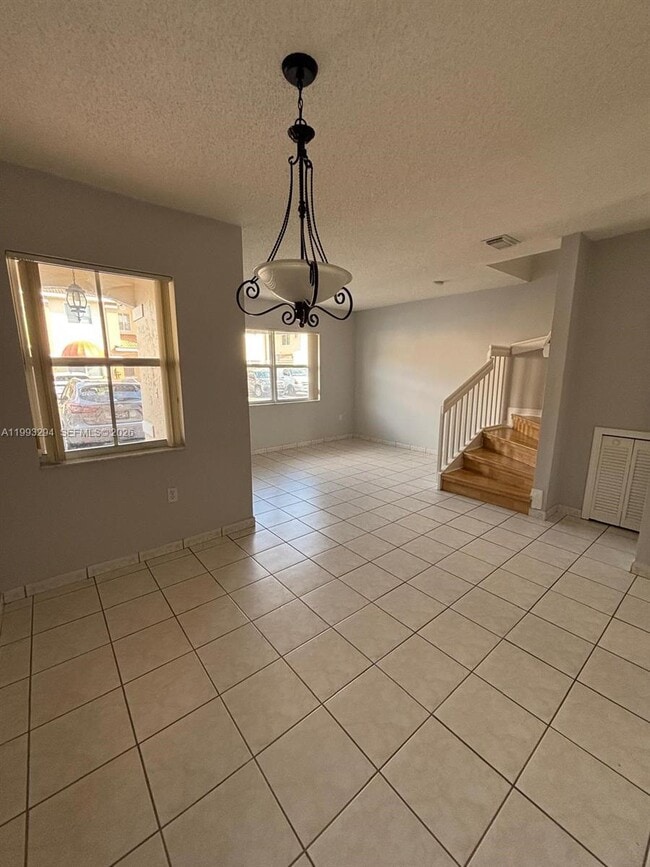 Building Photo - 6272 SW 139th Ave