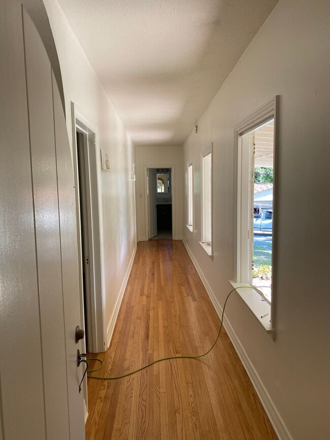 Building Photo - COMING SOON!  Beautiful 3 bedroom 2 bathro...