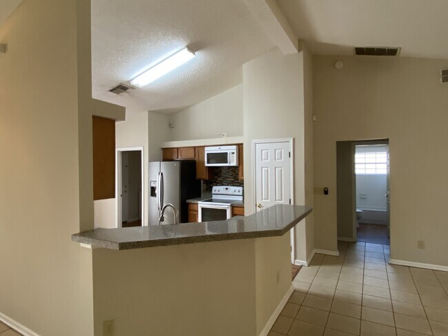 Building Photo - COMING SOON – 3 Bedroom, 2 Bathroom Single...