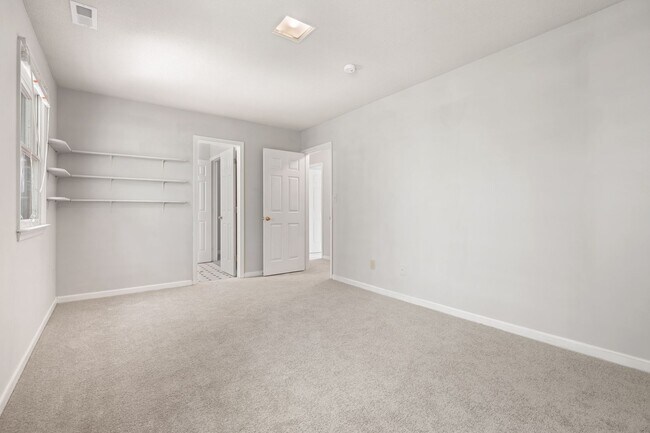 Building Photo - 3302 Lassiter St