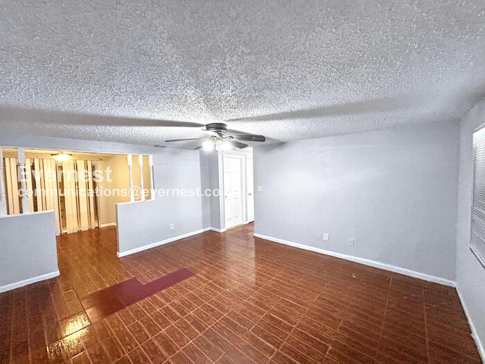 Building Photo - 13000 120th St N