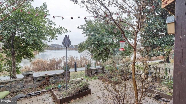 Building Photo - 44072 Florence Terrace