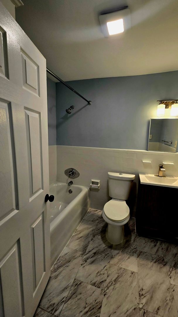 Building Photo - 3 Bedroom, 2 Bath in City of Wilmington