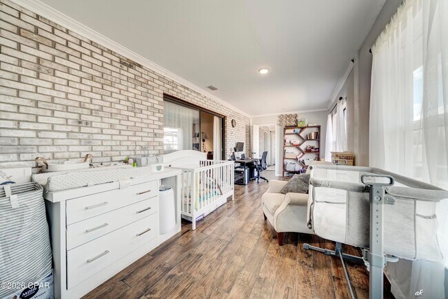 Building Photo - 707 Plantation Cir