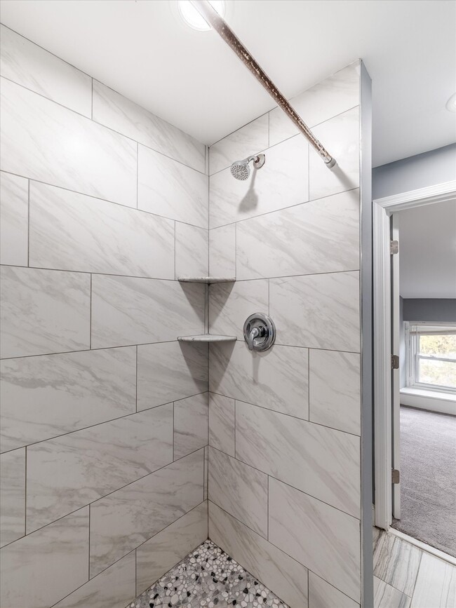 Building Photo - 4205 Main St