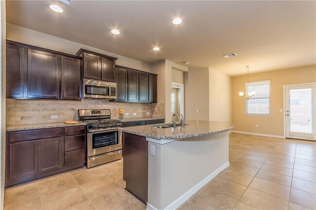 Building Photo - 2432 Lyla Ln