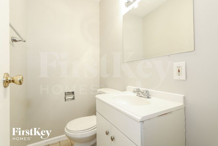 Building Photo - 141 W Briarcliff Rd