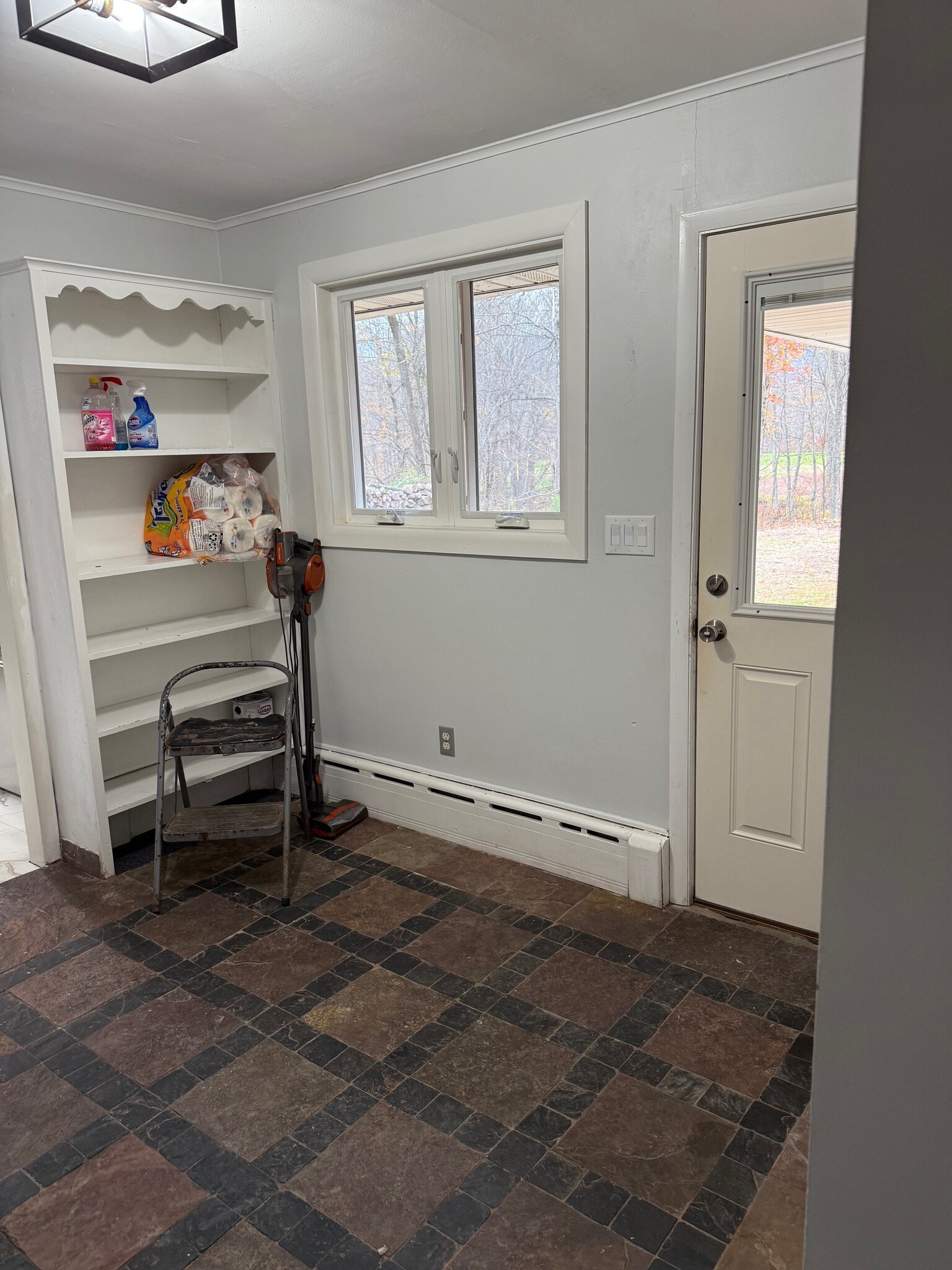 Mud Room - 4387 NY-32