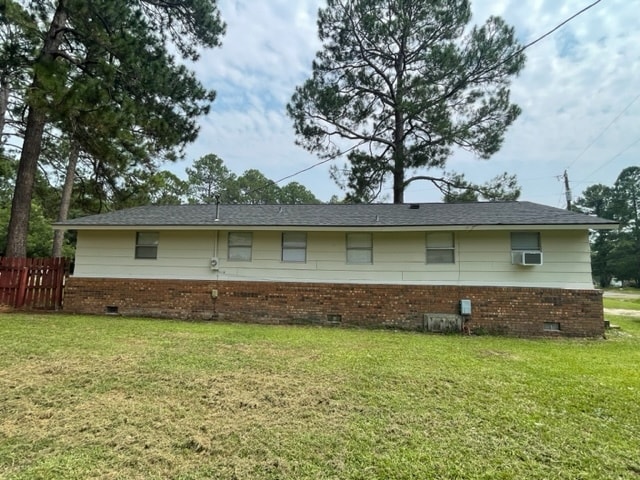 Building Photo - 206 Lake Dr